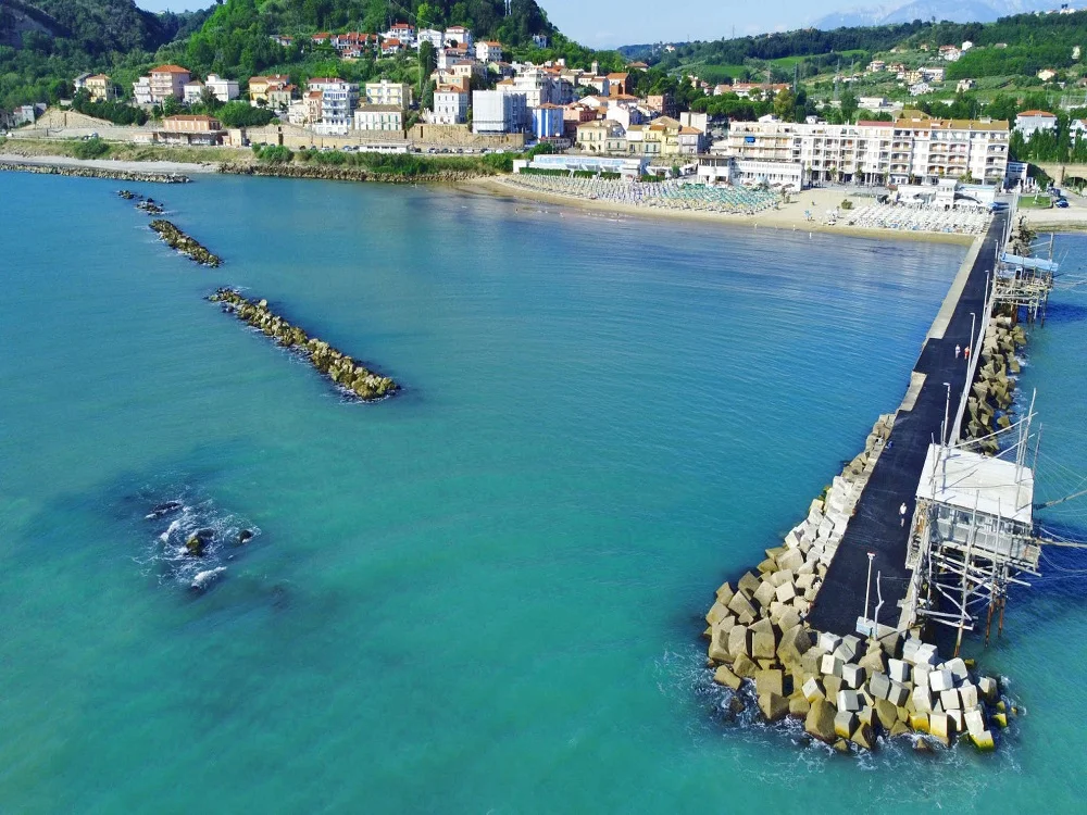 La spiaggia attrezzata di San Vito Chietino a 5 minuti dalla Casa Di Lucia